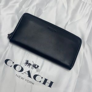 Coach leather zip wallet